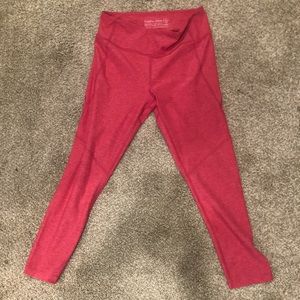 Hot Pink 3/4 OV Leggings